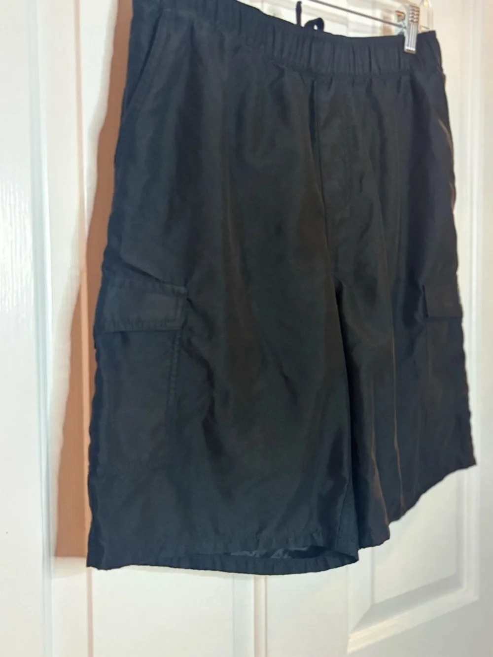 EUC RIPCURL Men's Black Cargo Super soft Board Shorts - Size XL